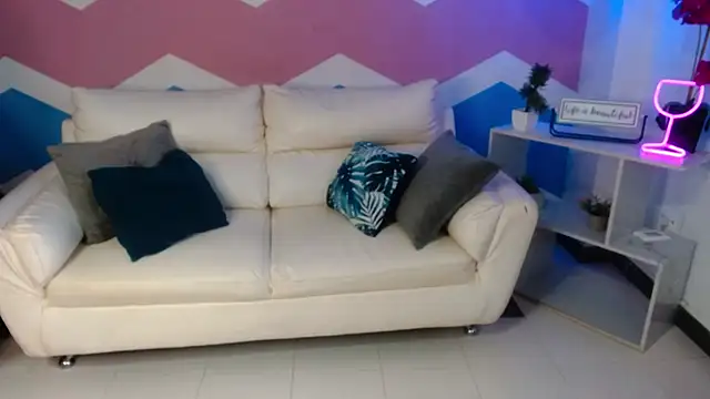 elena milf1 online show from 11, 1, 2026