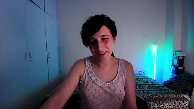 HoneyValentine online show from 21, 6, 2026