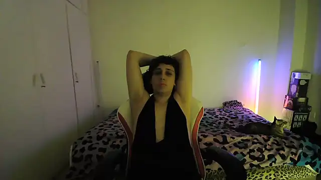HoneyValentine online show from 19, 6, 2026