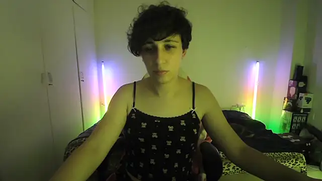 HoneyValentine online show from 12, 7, 2026