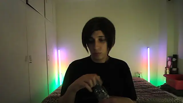 HoneyValentine online show from 28, 6, 2026