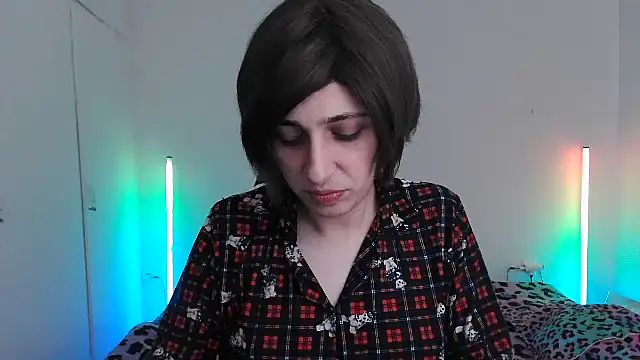 HoneyValentine online show from 18, 3, 2026