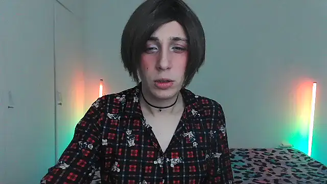 HoneyValentine online show from 7, 3, 2026