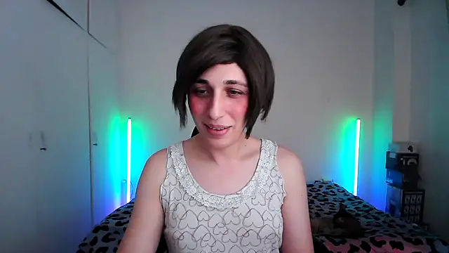 HoneyValentine online show from 15, 4, 2026