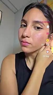 Snapshot of FrierenHot chatting on 31, 7, 2026 FrierenHot online show from 31, 7, 2026