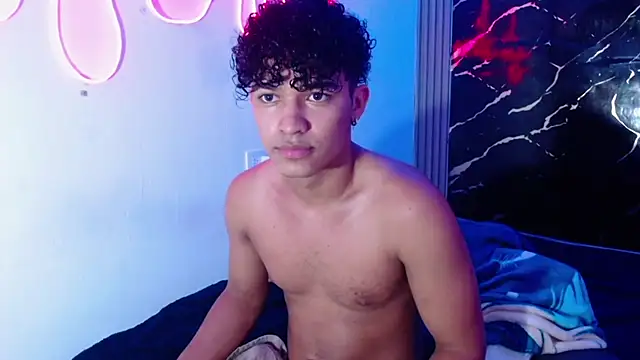 jamescurly00 online show from 28, 2, 2026