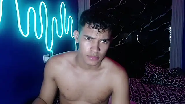 jamescurly00 online show from 8, 4, 2026