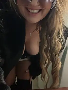 Snapshot of NSN_4lives chatting on 5, 2, 2026 NSN 4lives online show from 5, 2, 2026