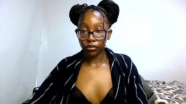 LolaUrFavGirlxxx online show from 10, 1, 2026