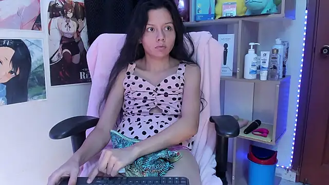 Stefany Lovers01 online show from 1, 2, 2026