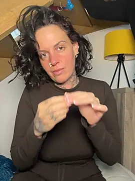 venustattoue online show from 18, 4, 2026