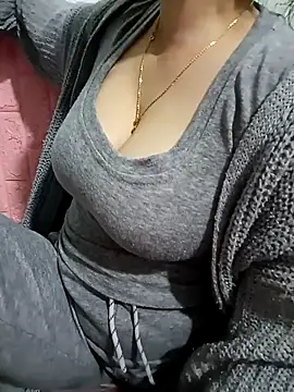 Snapshot of Tulip_Giang chatting on 9, 1, 2026 Tulip Giang online show from 9, 1, 2026