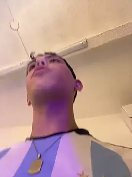 Iamcami  online show from 25, 2, 2026