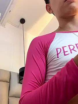 Iamcami  online show from 27, 2, 2026