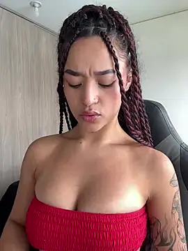 crystal dlun online show from 7, 3, 2026