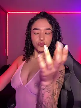 crystal dlun online show from 13, 1, 2026