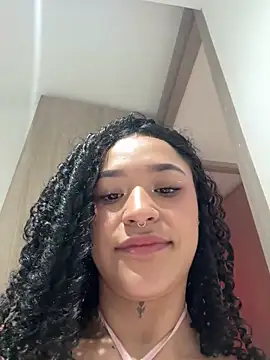 crystal dlun online show from 18, 4, 2026