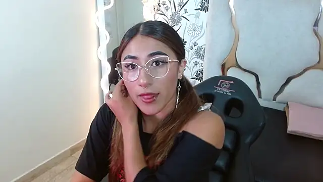 Livglow tay online show from 7, 1, 2026