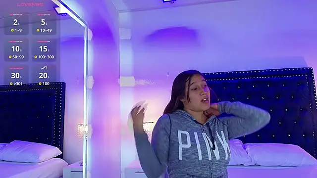 Cristal and luke online show from 27, 2, 2026