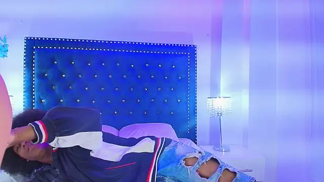 Cristal and luke online show from 4, 3, 2026