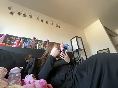 Snapshot of prettygirltracy_12 chatting on 4, 2, 2026 prettygirltracy 12 online show from 4, 2, 2026