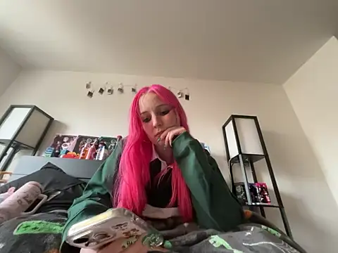 Snapshot of prettygirltracy_12 chatting on 8, 2, 2026 prettygirltracy 12 online show from 8, 2, 2026