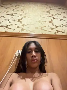 bigmeatcock luna online show from 8, 7, 2026