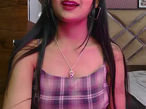 sweet riyaaa online show from 8, 4, 2026