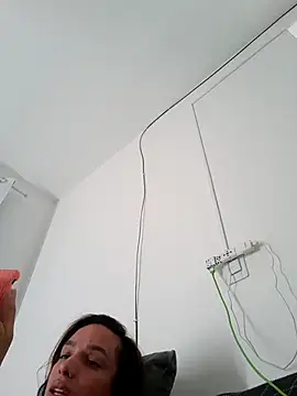 ofjuliaa online show from 14, 3, 2026