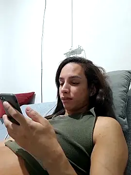 ofjuliaa online show from 5, 5, 2026