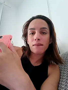 ofjuliaa online show from 9, 2, 2026