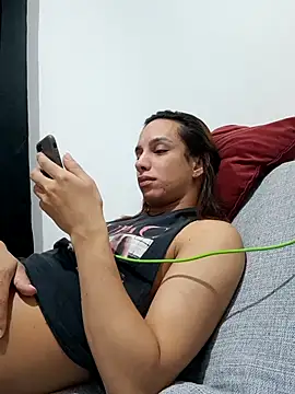 ofjuliaa online show from 30, 4, 2026