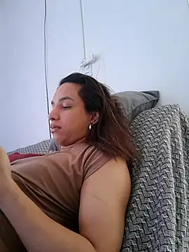 Snapshot of ofjuliaa chatting on 5, 7, 2026 ofjuliaa online show from 5, 7, 2026