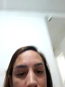 ofjuliaa online show from 26, 5, 2026