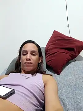 ofjuliaa online show from 23, 4, 2026