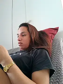 ofjuliaa online show from 2, 6, 2026