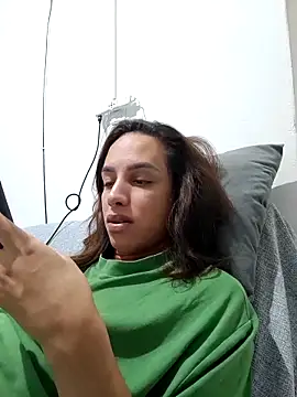 ofjuliaa online show from 16, 5, 2026