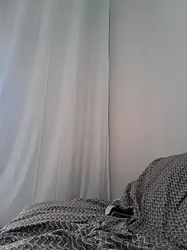 ofjuliaa online show from 14, 2, 2026