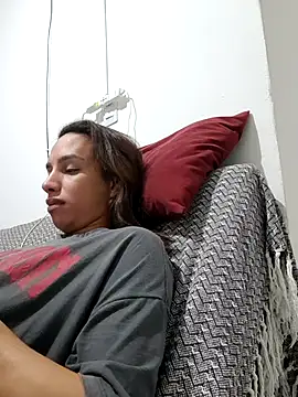 ofjuliaa online show from 24, 5, 2026