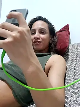 ofjuliaa online show from 12, 4, 2026