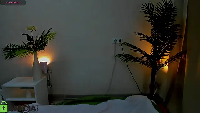 desiree doll online show from 11, 1, 2026