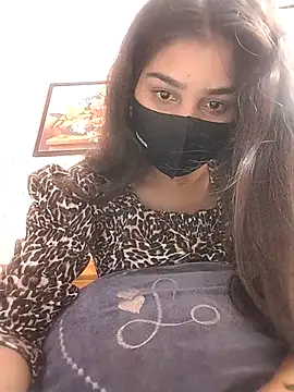 Snapshot of babydoll7172 chatting on 7, 1, 2026 babydoll7172 online show from 7, 1, 2026