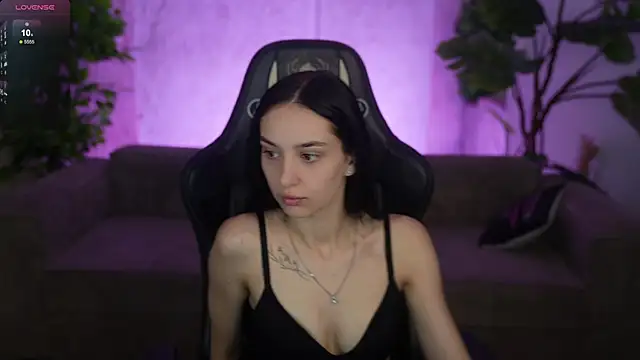 Mila Rose054 online show from 16, 6, 2026