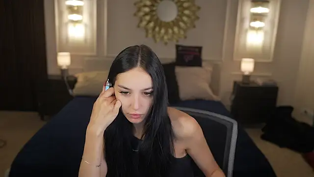 Mila Rose054 online show from 13, 7, 2026