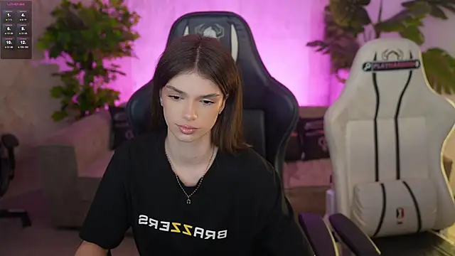 Mila Rose054 online show from 25, 3, 2026