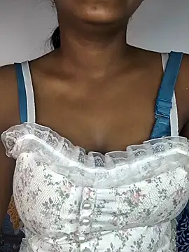 Royal-girl78 online show from 11, 1, 2026