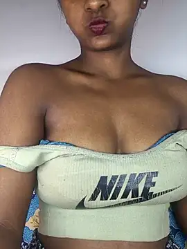 Royal-girl78 online show from 6, 1, 2026