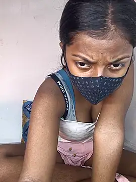 Royal-girl78 online show from 13, 2, 2026