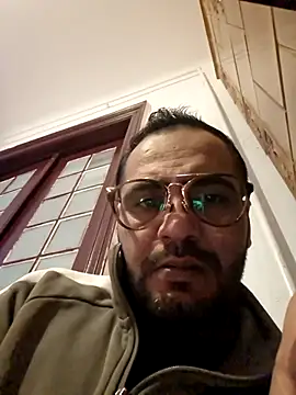 julian-112 online show from 10, 1, 2026