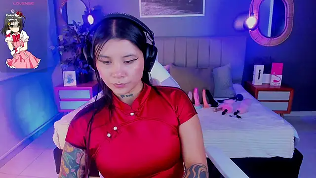 Nathalia stone  online show from 25, 6, 2026